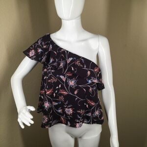 ASTR the Label Sleeveless Ruffle Shoulder Top C2